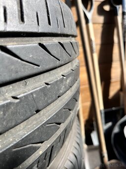 215/50R18 92V TOYO - 2