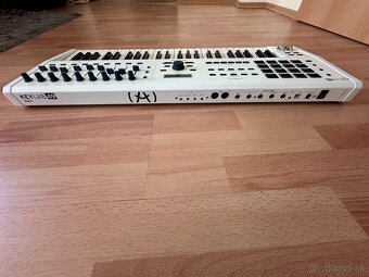 Predám Arturia Keylab mkII 49 MIDI - 2