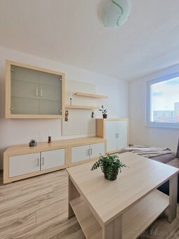 Štýlový 2-izbák s dvomi balkónmi na Juhu – Topoľčany - 2