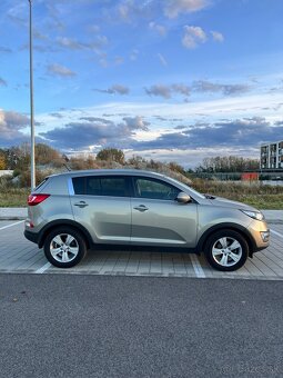 Kia Sportage 2.0 CRDi AWD - 2