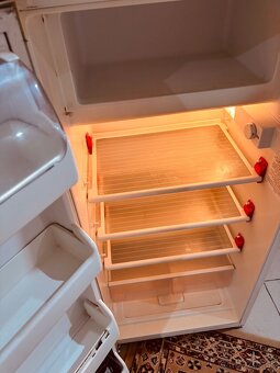 Calex ….. chladnička s mrazničkou - 2