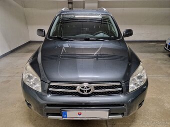 Rav4 8x kolesá 2.0 benzín 112kW 4x4 AWD - 2