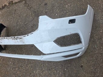 Volvo XC60 2017- predný nárazník 6xpdc - 2