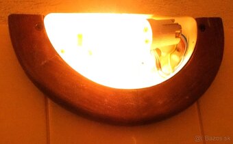 Predám lampu s dreveným dekorom - 2