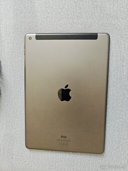 Apple iPad 10.2" 2020 (8.generácia - 2