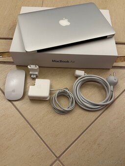 Apple MacBook Air 11- palcový TOP stav - 2