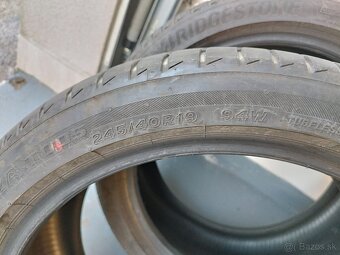 Bridgestone Turanza 245/40 r19 , letné - 2
