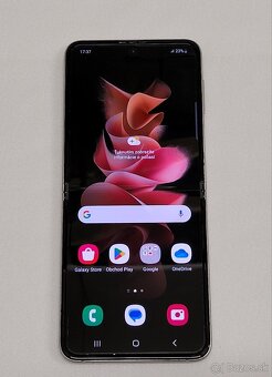 Samsung Galaxy Z Flip 3 - 2