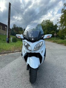 Suzuki Burgman 650 EXECUTIVE - 2