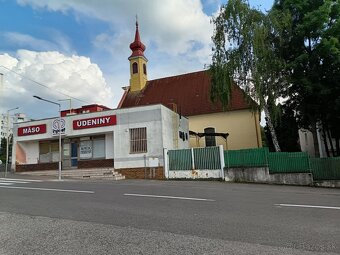 HOLÍČ na predaj budova v blízkosti centra mesta - 2