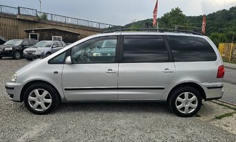 Volkswagen Sharan 1.9 TDI Highline - 2