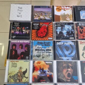 CD-čka..PINK FLOYD,LED ZEPPELIN,AC/DC,JUDAS PRIEST,METALLICA - 2