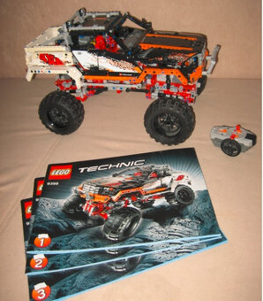 LEGO TECHNIC 9398 Offroad 4x4 (rok 2012) - 2