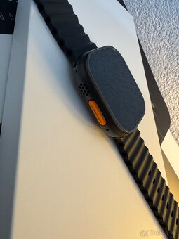 Apple Watch Ultra 2 (2024) 49mm Čierny titán - 2