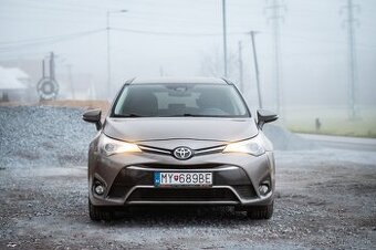 Toyota Avensis Combi 2.0 105kW - 2