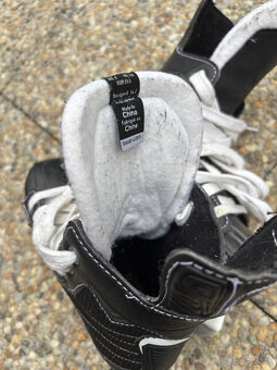 Chlapčenské korčule na ľad Bauer 33.5 - 2