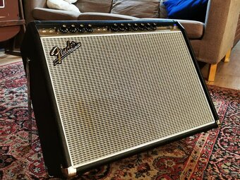 FENDER ’68 CUSTOM TWIN REVERB - 2