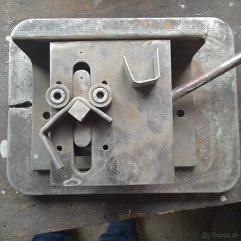 Ohybacka kovacska na spony - 2