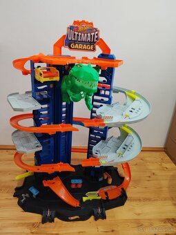 HOT WHEELS ULTIMATE GARAGE - 2
