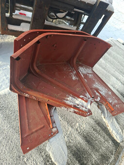 ponúkam blatník na zetor - 2