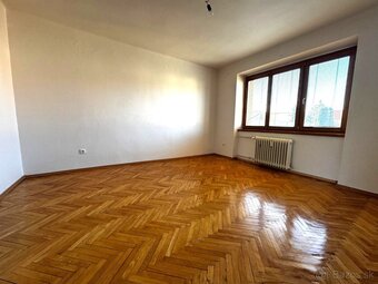 Pekný 2 izbový byt na PREDAJ - 2