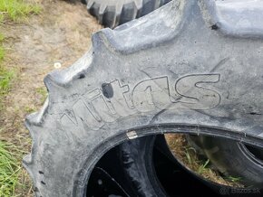 Traktorove pneumatiky 340/85 r28 (13.6 r28 - 2