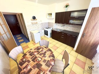NA PREDAJ VEĽKÝ 1,5 IZB. BYT V CENTRE MESTA, 42M2, HURBANOVA - 2
