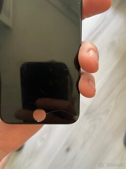Displej iPhone 8/se2020/se2022 - 2