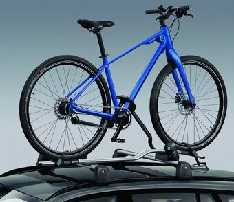 BMW nosic bicyklov na strechu auta - 2