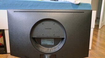 Herný Monitor Samsung C27RG50FQR 240HZ - 2