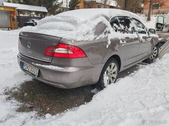 Škoda superb 1.6tdi - 2