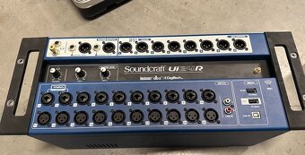 Soundcraft UI24R - 2