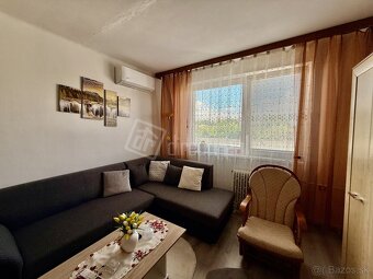 Útulný zrekonštruovaný 3 izbový byt s loggiou v cent… - 2