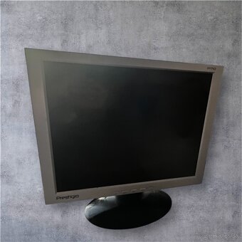 Predám počítač Lenovo IdeaCentre H430 + monitor + príslušens - 2