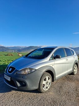 Seat altea freetrack 2.0 Tdi 125kw 4x4 servisná kniha - 2