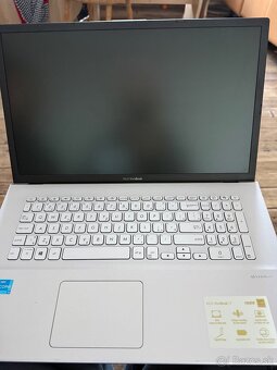 Asusvivobook 17,3’ˇ - 2