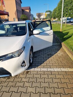 Toyota Auris Touring Sports 1.6 l Valvematic - 2