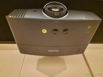 Benq W5700 + Elite Screens AR110DHD3 - 2