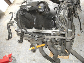 1.9 tdi bxe motor, agregat, diely passat b6 , hlava, vstreky - 2