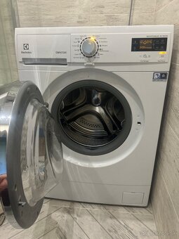 Práčka Electrolux úzka 7kg - 2