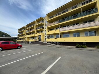 Novostavba 2izb. byt prerobený na 2,5izb. +kryté park.miesto - 2