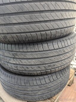 Michelin 205/55/16 - 2