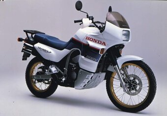 Kúpim moto Honda Transalp 600v - 2