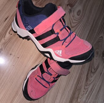 Tenisky Adidas vel.36,5 - 2