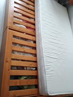 Rozkladacia posteľ s matracom a úložným priestorom - 2