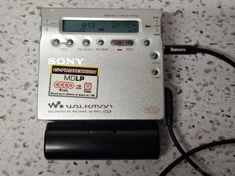 "ÚLOŽENKA" MD WALKMAN 》SONY MZ-R900 + PRÍSLUŠENSTVO - 2