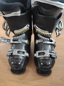 Predám lyžiarsky set - 2