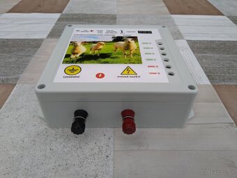 Oplotok, ohradník, zdroj. SOLÁR 12V/230V 8J - 2