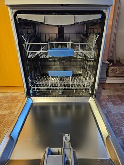 Umývačka riadu Bosch - 2