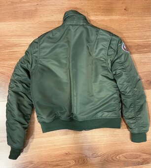 Chlapčenská bombera s nášivkami - 2